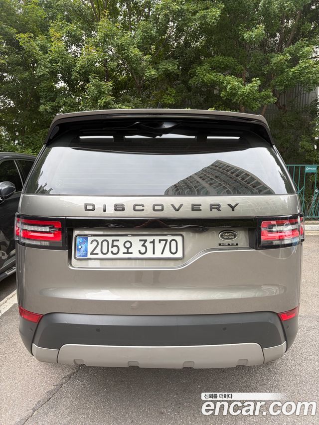 Land Rover Discovery 3.0 TD6 HSE Luxury — пробег 150 000 км — фото 4 из 5