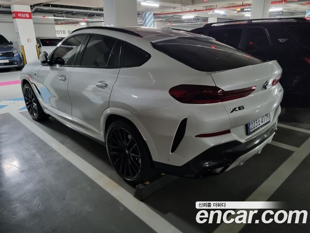 BMW X6 xDrive40i M Sport — пробег 24 200 км — фото 5 из 5