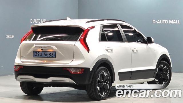 Kia Niro Air — пробег 122 760 км — фото 3 из 5
