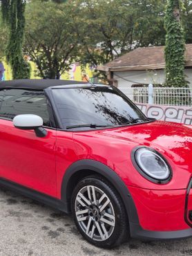 Mini Cooper Convertible Classic — пробег 7 500 км — фото 1 из 5
