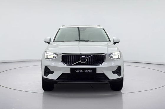 Volvo XC40 B4 Ultra Bright — пробег 2 363 км — фото 2 из 5