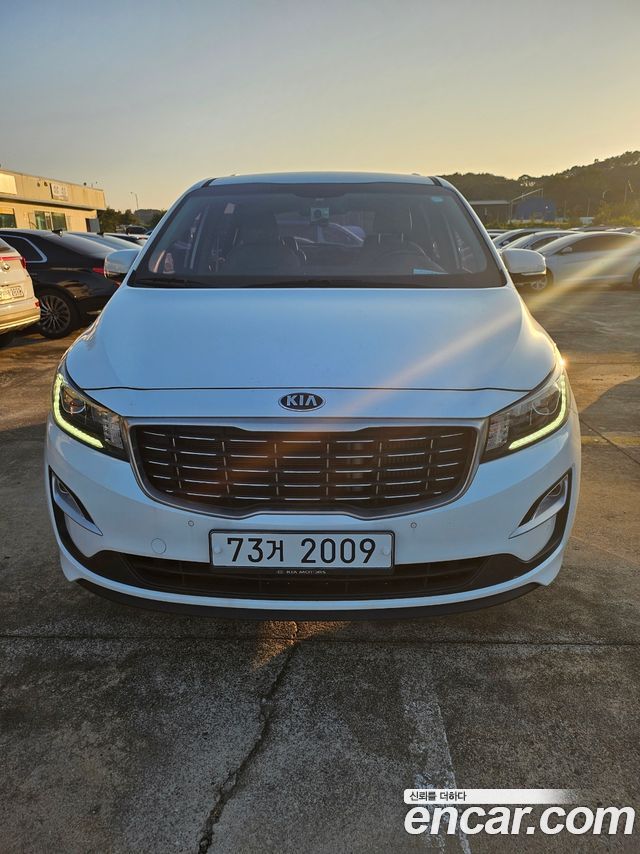 Kia Carnival из Кореи Encar