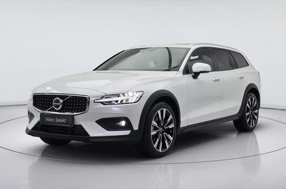 Volvo V60 B5 Ultra AWD — пробег 609 км — фото 1 из 5
