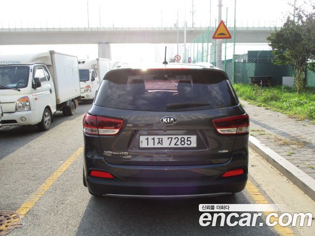 Kia Sorento Diesel 2.0 2WD Prestige — пробег 89 000 км — фото 4 из 5