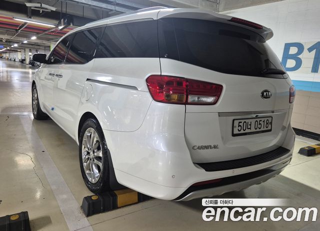 Kia Carnival из Кореи Encar