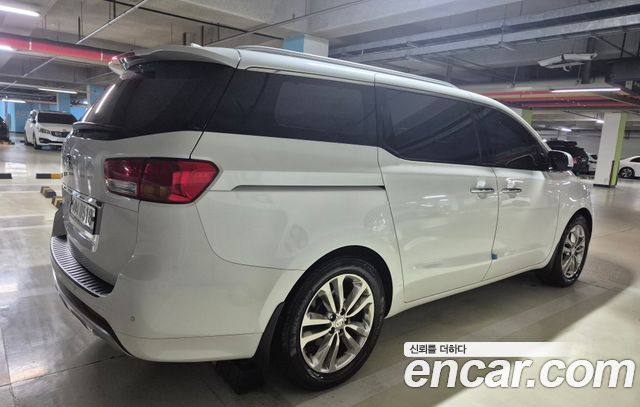 Kia Carnival из Кореи Encar