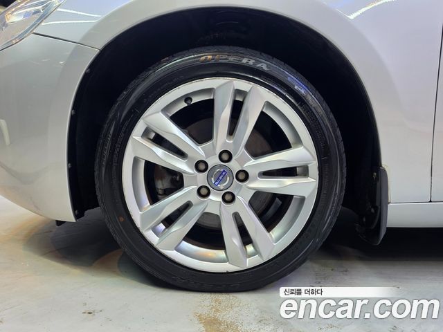 Volvo V60 из Кореи Encar
