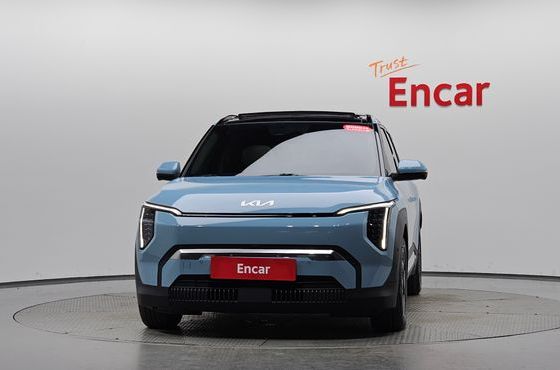 Kia EV3 Standard 2WD Earth — пробег 24 391 км — фото 3 из 5