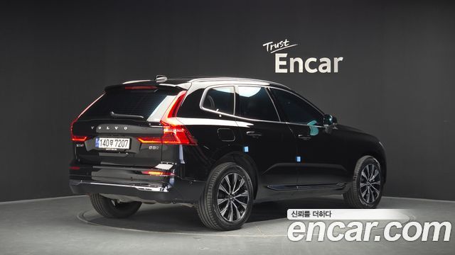 Volvo XC60 B5 Ultimate Bright — пробег 47 414 км — фото 2 из 5