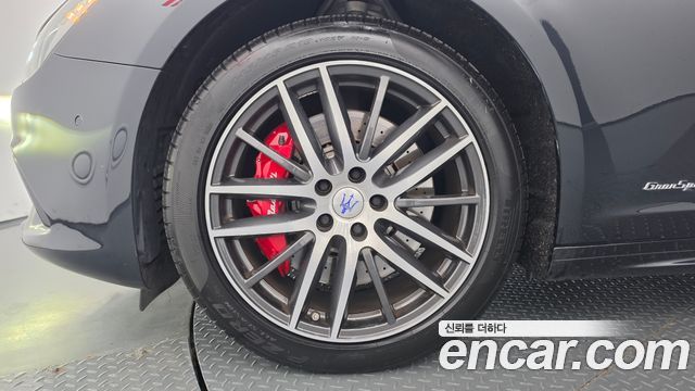 Maserati Ghibli из Кореи Encar