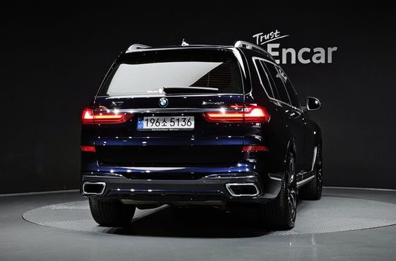 BMW X7 xDrive 40i M Sport 6STR — пробег 20 099 км — фото 4 из 5