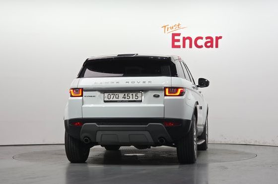 Land Rover Range Rover Evoque 2.0 TD4 SE — пробег 65 786 км — фото 4 из 5