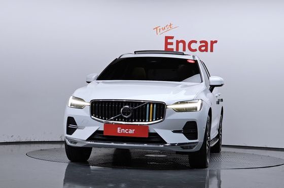 Volvo XC60 B5 Ultimate Bright — пробег 106 364 км — фото 3 из 5