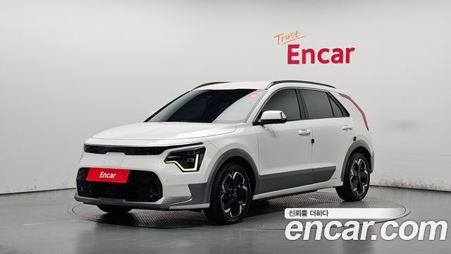 Kia Niro Earth — пробег 283 880 км — фото 1 из 5