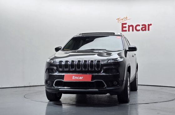 Jeep Cherokee 2.0 Diesel LIMITED 4WD — пробег 242 186 км — фото 3 из 5