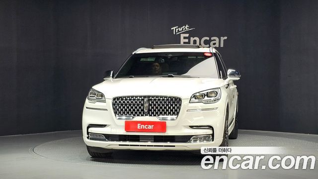 Lincoln Aviator 3.0 Black Label AWD — пробег 116 025 км — фото 3 из 5
