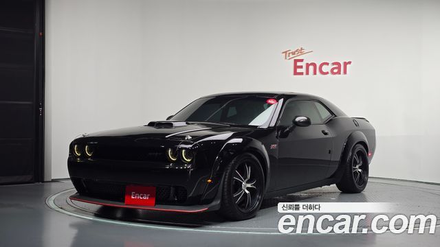 Dodge Challenger 5.7 — пробег 82 400 км — фото 1 из 5