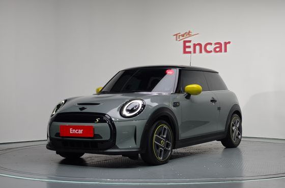 Mini Cooper SE Electric 3rd — пробег 59 025 км — фото 1 из 5