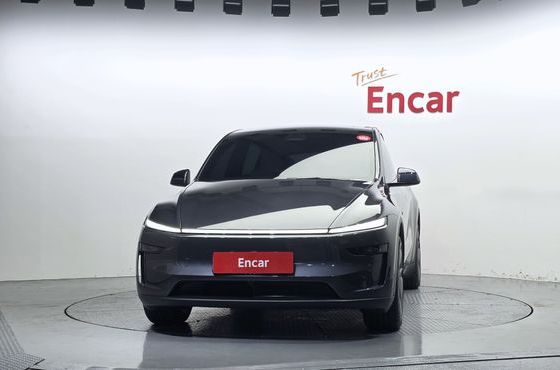 Tesla Model Y Premium RWD — пробег 4 878 км — фото 3 из 5