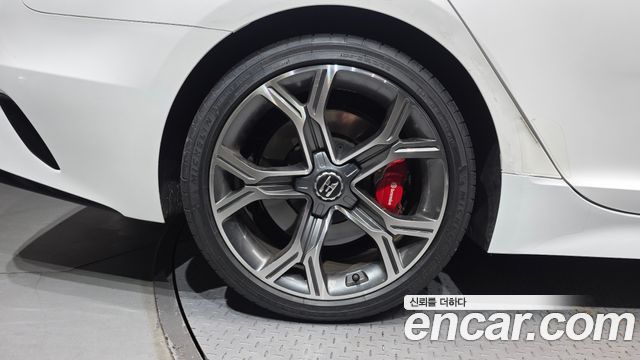 Kia Stinger из Кореи Encar