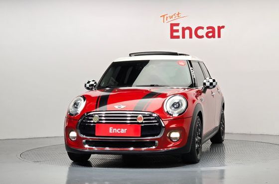 Mini Cooper 5Door HIGH 3rd — пробег 102 700 км — фото 3 из 5
