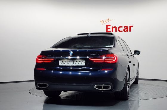BMW 7-Series 740Li xDrive M Sport Package — пробег 109 781 км — фото 4 из 5
