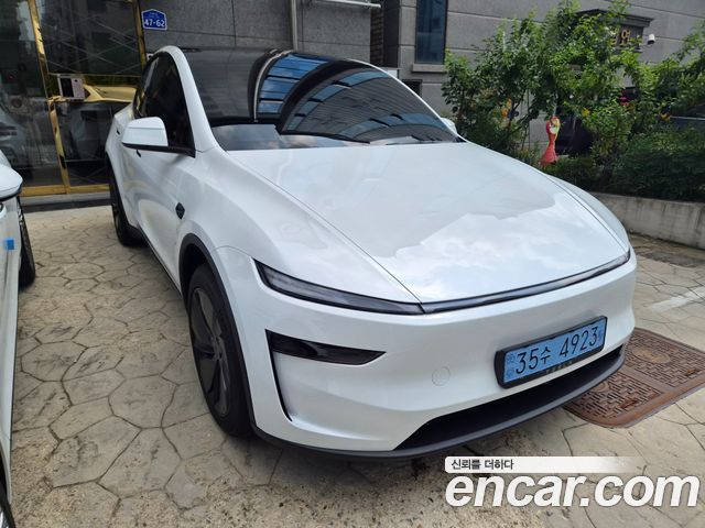 Tesla Model Y Premium Long Range AWD — пробег 500 км — фото 2 из 5