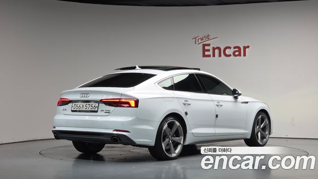 Audi A5 45 TFSI Quattro Premium Sportback — пробег 79 576 км — фото 2 из 5
