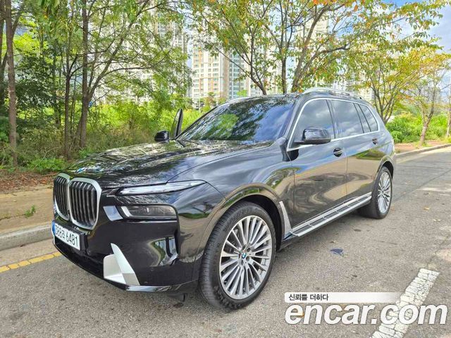 BMW X7 xDrive 40i Design Pure Excellence 6-Seater — пробег 18 000 км — фото 2 из 5