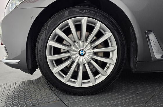 BMW 7-Series 730d xDrive — пробег 88 771 км — фото 5 из 5