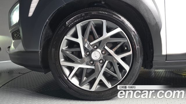 Hyundai Kona из Кореи Encar