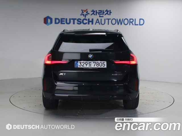 BMW X1 xDrive 20i M Sport — пробег 6 790 км — фото 4 из 5