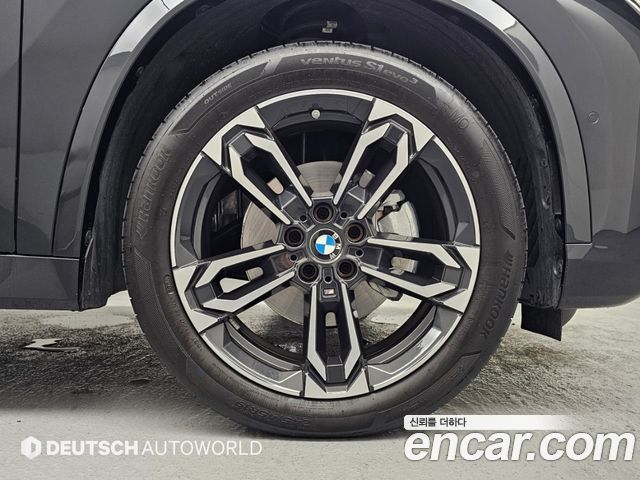 BMW X1 xDrive 20i M Sport — пробег 6 790 км — фото 5 из 5