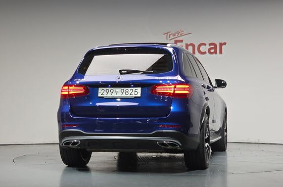 Mercedes-Benz GLC-Class AMG GLC43 4MATIC — пробег 66 619 км — фото 4 из 5
