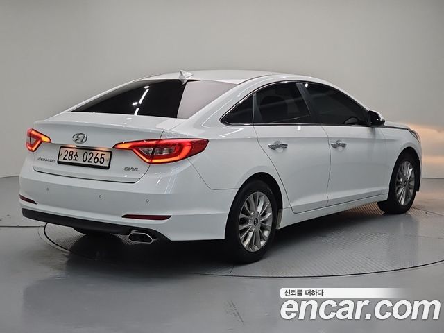 Hyundai Sonata 2.0 Care+ — пробег 179 749 км — фото 4 из 5
