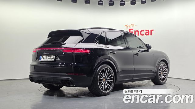 Porsche Cayenne 3.0 — пробег 62 132 км — фото 2 из 5