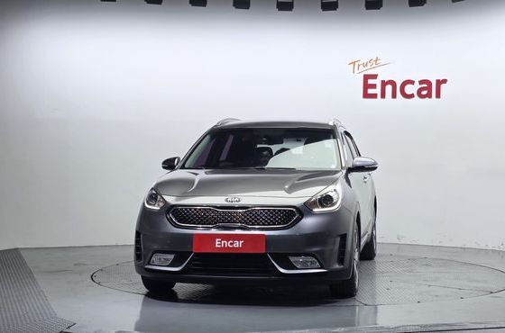 Kia Niro Noblesse — пробег 136 540 км — фото 3 из 5