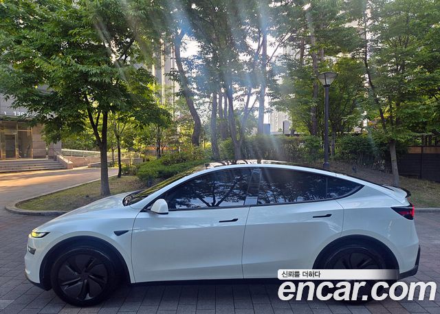 Tesla Model Y RWD — пробег 36 308 км — фото 3 из 5