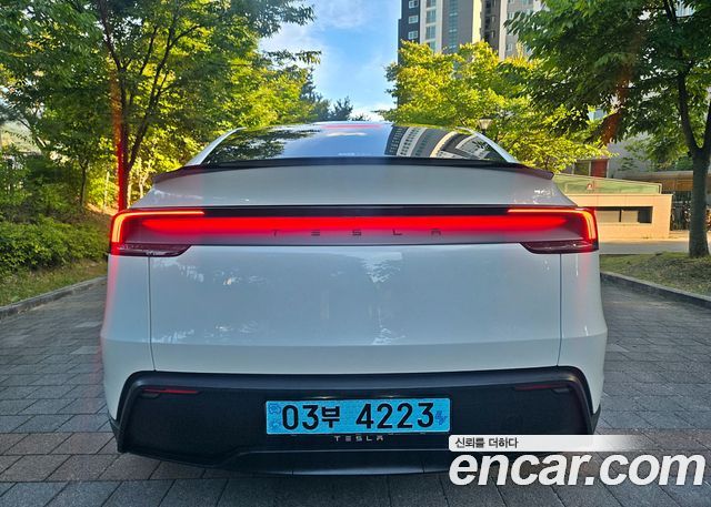 Tesla Model Y RWD — пробег 36 308 км — фото 5 из 5