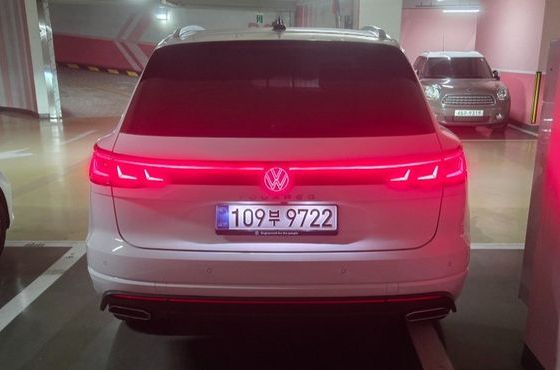 Volkswagen Touareg 3.0 TDI Prestige — пробег 48 км — фото 4 из 5
