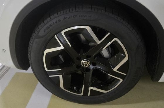 Volkswagen Touareg 3.0 TDI Prestige — пробег 48 км — фото 5 из 5