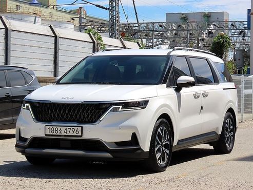 Kia Carnival Diesel 9-Seater Prestige — пробег 122 370 км — фото 2 из 5