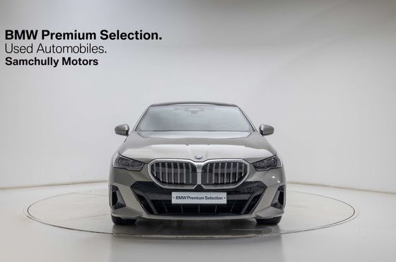 BMW 5-Series 520i M Sport — пробег 7 756 км — фото 3 из 5