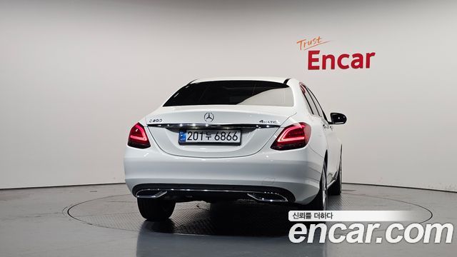 Mercedes-Benz C-Class из Кореи Encar