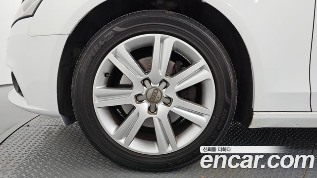 Audi A4 из Кореи Encar