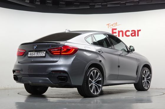 BMW X6 M50d — пробег 72 034 км — фото 2 из 5