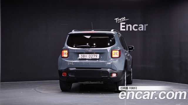 Jeep Renegade 2.0 Diesel Longitude AWD — пробег 111 998 км — фото 4 из 5