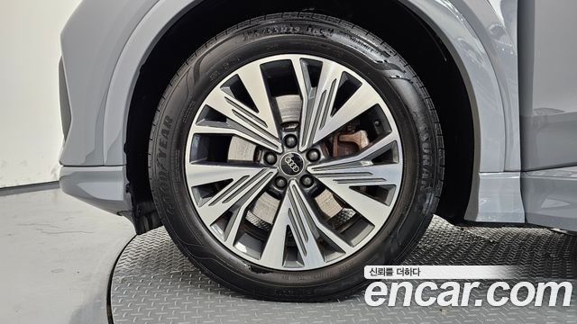 Audi Q4 e-tron 40 Sportback — пробег 54 182 км — фото 5 из 5