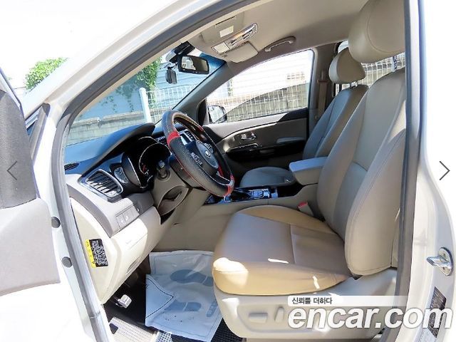 Kia Carnival 9-seater Prestige — пробег 256 121 км — фото 5 из 5