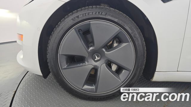 Tesla Model 3 Standard Range Plue RWD — пробег 98 125 км — фото 5 из 5